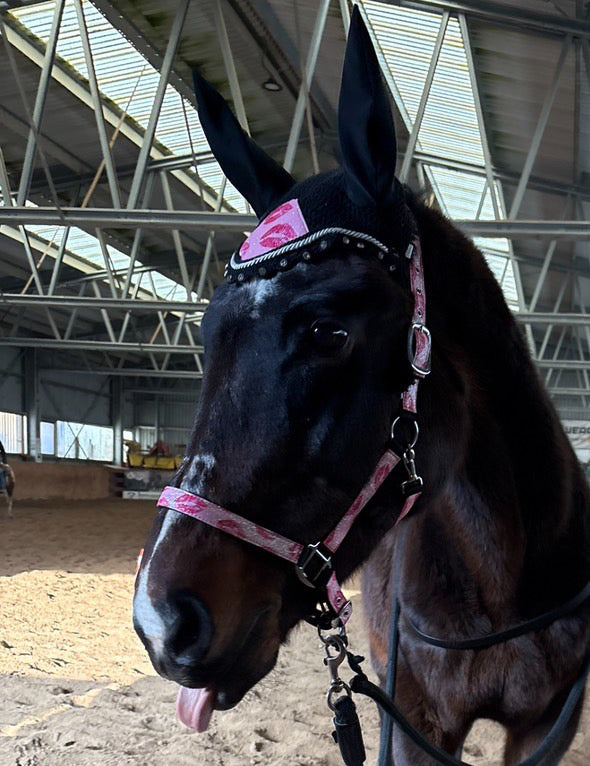 Completo da salto rosa glitter con baci