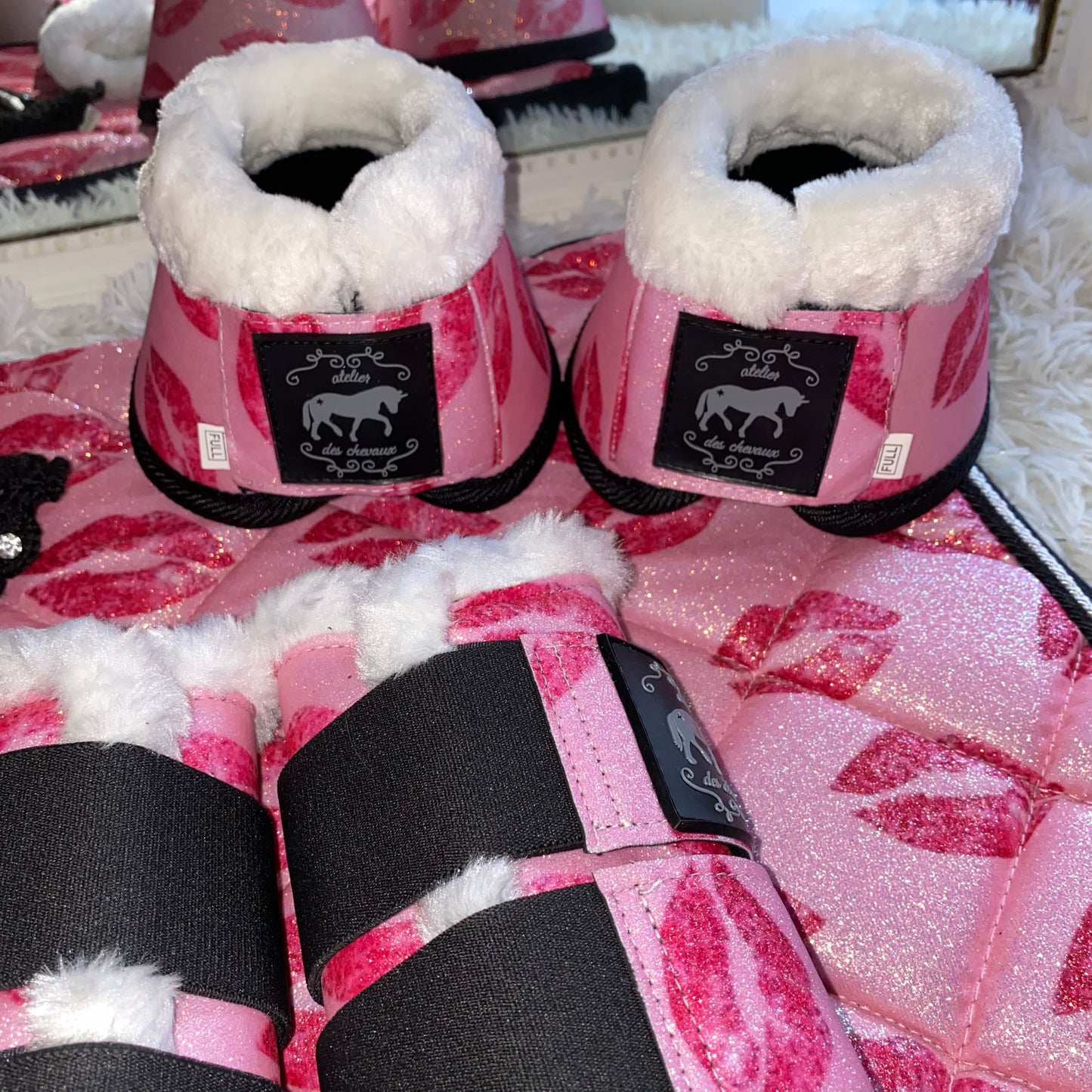 Completo da dressage con i baci