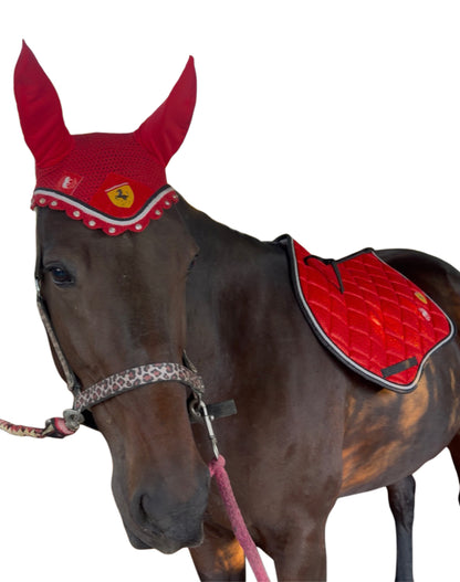 Saddlepad showjumping and bonnet red glitter