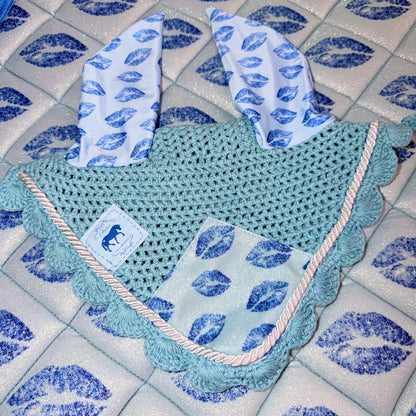Saddlepad showjumping and bonnet blue glitter with kiss