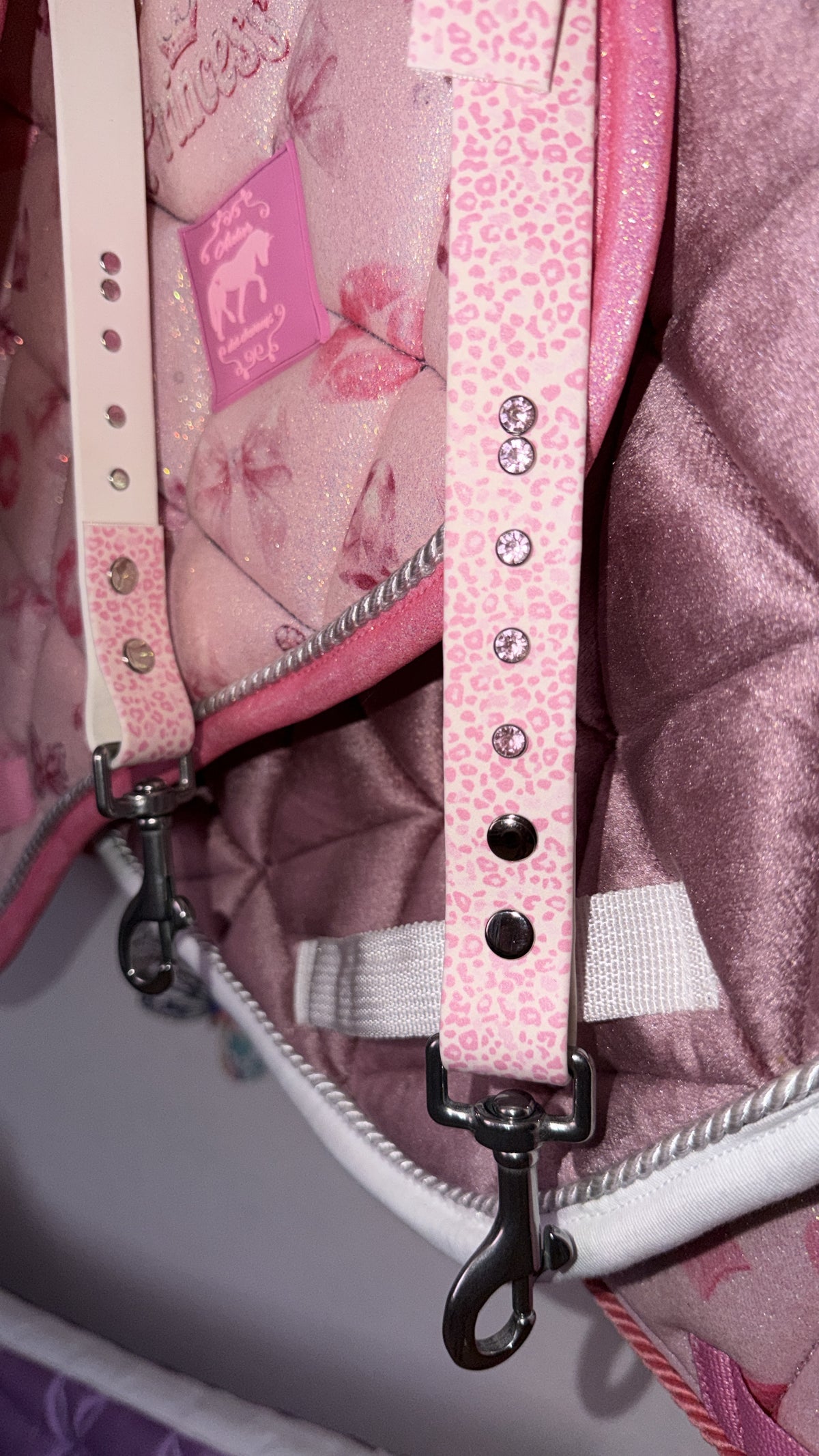 Bridle without noseband leopard pink