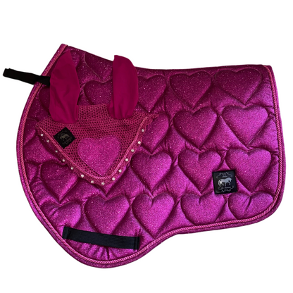 Sottosella e cuffietta fucsia con cuori da salto