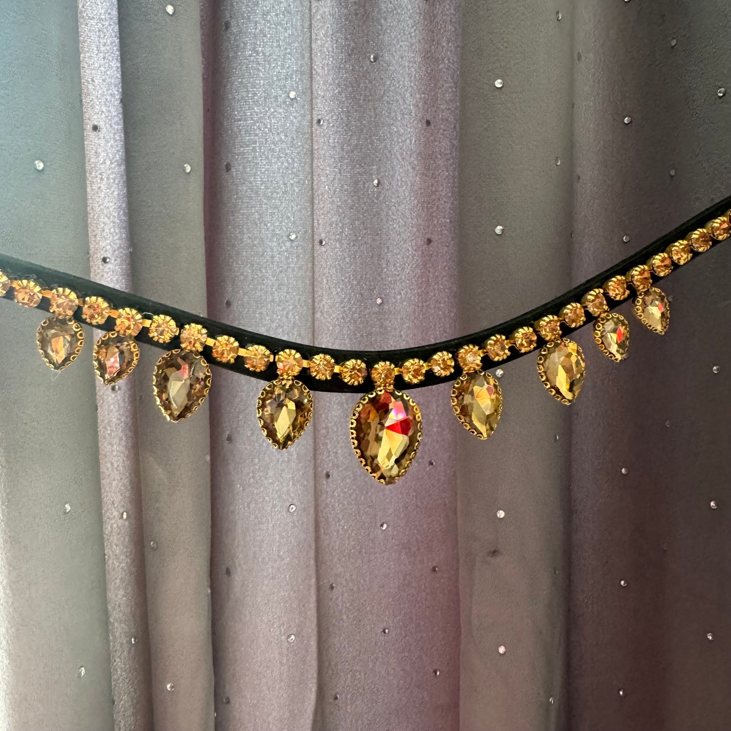 Frontalino a goccia oro