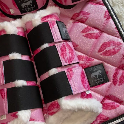 Completo da dressage con i baci